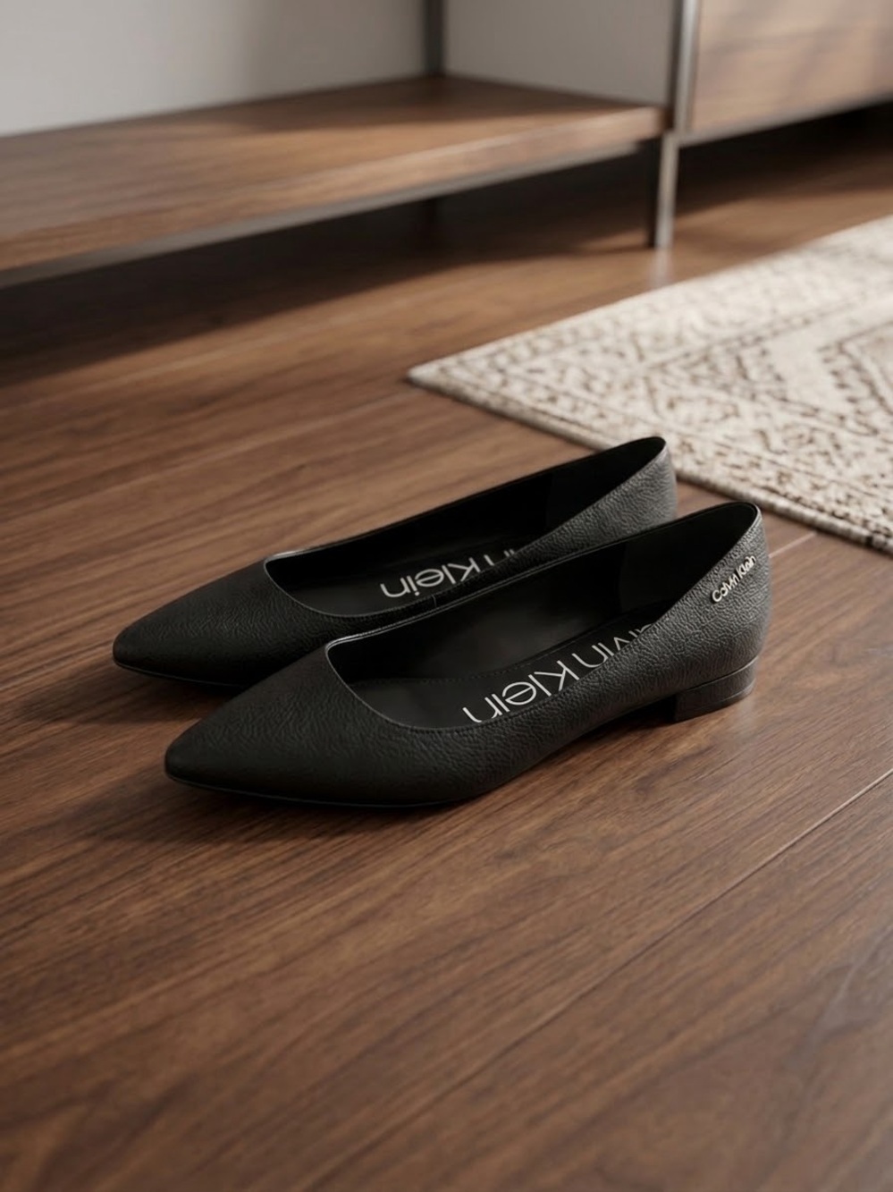 Calvin Klein Black Textured Leather Pointed-Toe Flats - Size 6.5